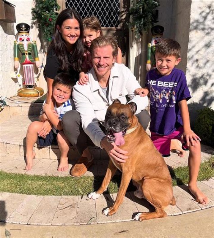Sean Lowe’s biography, fact, career, awards, net worth & life story